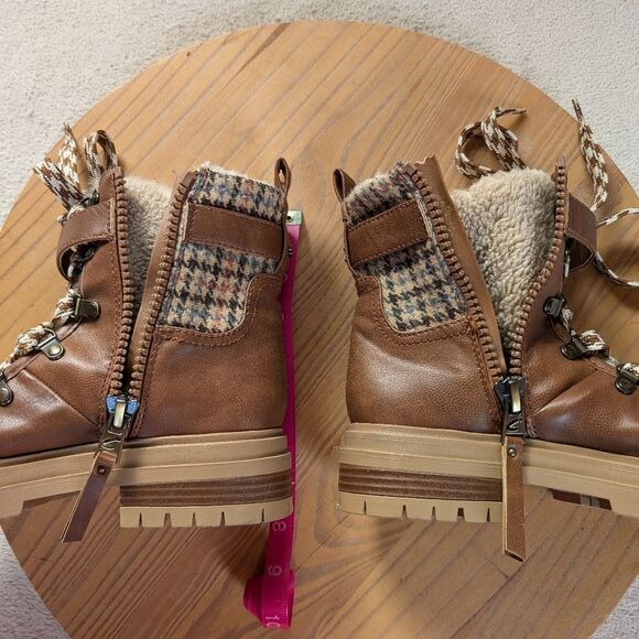 Circus by Sam Edelman Fuzzy Hiking Boots Size 8 - Picture 7 of 12